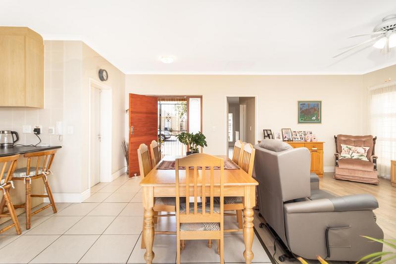 1 Bedroom Property for Sale in Sonkring Western Cape